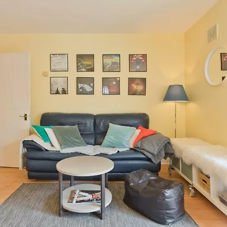 Temple Bar Apt Tastefully Decorated Dublin